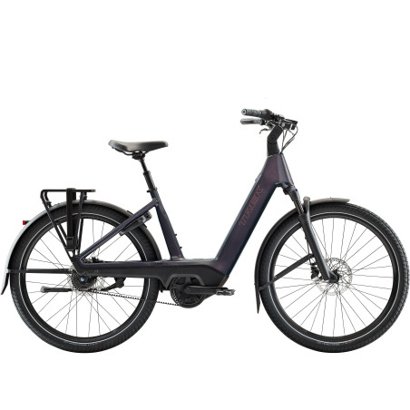Rower TREK Charter+ 4 o niskim przekroku z piastą Nexus 5 i napędem pasowym oraz ak